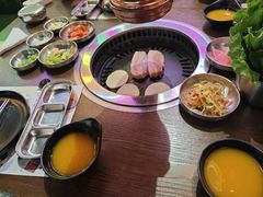 -香猪坊韩国烤肉专属门店(魏公村店)