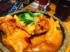 -云海肴·汽锅鸡·云南菜(天山百盛优客店)