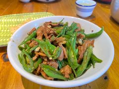青椒炒土猪肉-吃香喝辣·地道衡东菜(南岳大庙店)