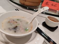 -东豪园林海鲜酒家(南港路辅路店)