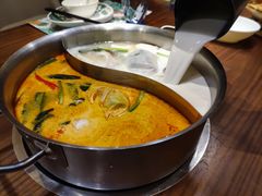 -樾餐厅泰式海鲜火锅(民歌湖店)