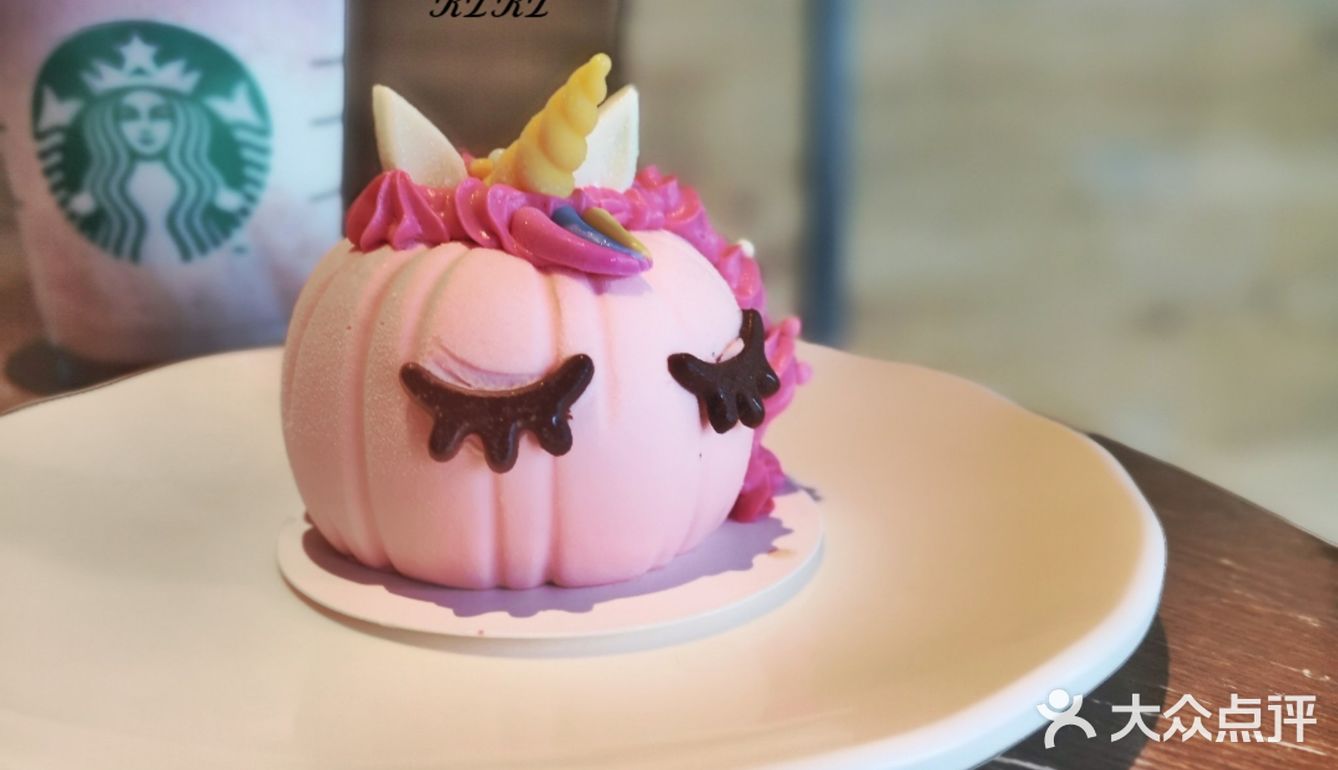 星巴克新品｜芋泥独角兽蛋糕，梦幻到犯规～