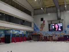 -乔波室内滑雪场