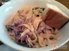 奶油培根意面-榖屋house of flour(张江首店)