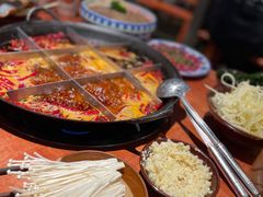 -周小明火锅(黑金冠社区店)