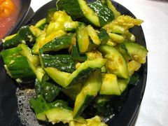 酸辣黄瓜-夜半不二海鲜炭烤(文汇巷店)