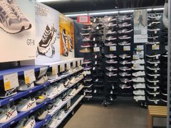 -迪卡侬(西三旗店)