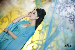 -九月鹰飞汉服摄影工作室