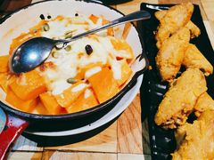 芝士奶油焗南瓜-蜜桃餐厅·伴山(绿宝广场店)