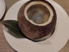 原盅椰子乌鸡汤-汤城小厨•粤菜•靓汤(望京凯德mall店)