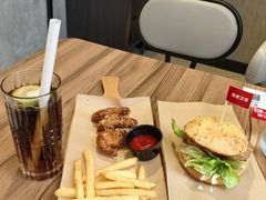 -必胜客(华邦银泰店)