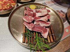 -草家酱蟹炭火烤肉店(珲春南路一店)