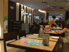 大堂-必胜客(WOW中心城店)