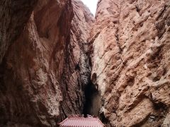 -天山神秘大峡谷