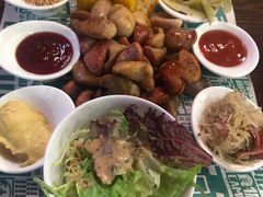 香煎德式香肠拼盘-疯克大象美式烤肉餐厅