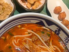 -鑫花溪牛肉米粉(东环大润发店)