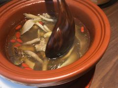 -有红鸡毛店·川菜(建设路店)