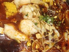 -渝是乎酸菜鱼(龙旗购物中心店)