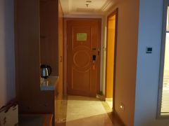 -维也纳酒店(广州番禺大石江景花园店)