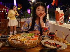 -包整·丝娃娃(一览甲秀楼风景店)