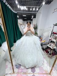 -NaNa婚纱礼服馆