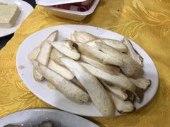 鸡腿菇-濠轩阁特色生蚝火锅(水湾路店)