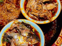 -老黄记丁丁美蛙鱼头自助鱼火锅(中海国际旗舰店)