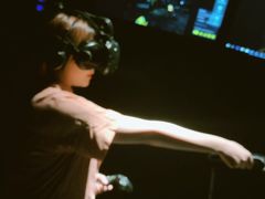 -VR间客漫虚拟现实体验馆(汉街店)