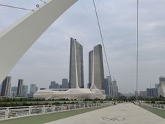 -南京眼步行桥