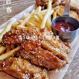 坐拥南锣鼓巷美景的必胜客[糖果]真是惹人爱[加油]