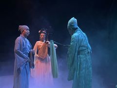 -瑞虹新天地月亮湾