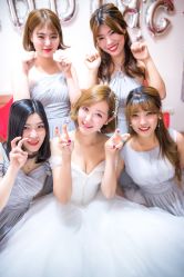 -艾米丽婚纱礼服