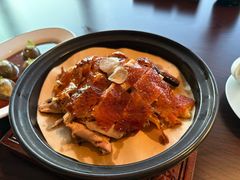 黑松露手撕脆皮鸡（半只）-广州柏悦酒店·悦景轩·粤菜餐厅