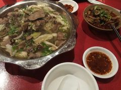 -谢老五跷脚牛肉·非遗传承店