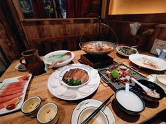 -老滇山寨•云南特色菜•地方菜•民族风情歌舞表演(金碧店)