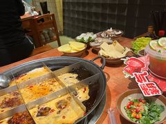 -周小明火锅(黑金冠社区店)