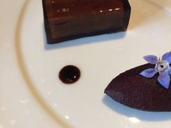 -AZUR聚(香格里拉饭店)