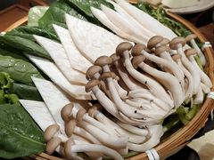 菌蔬拼盘-老牌坊云南鱼豆花火锅(嵩山店)