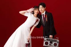 -雪中彩影婚纱摄影·微光艺术中心