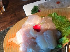 -老牌坊云南鱼豆花火锅(哈西万达店)