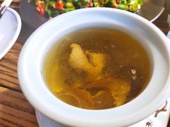一盅特别的鸡汤-听香·678茶铺(猛追湾店)