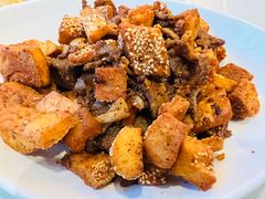 -汗腾格里·风味餐厅(新疆驻京办店)