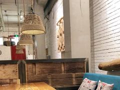 大堂-苹果树下艺术餐厅(宋庄店)