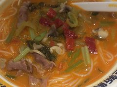 -粉小主·贵州酸汤牛肉粉(南京仙林金鹰店)