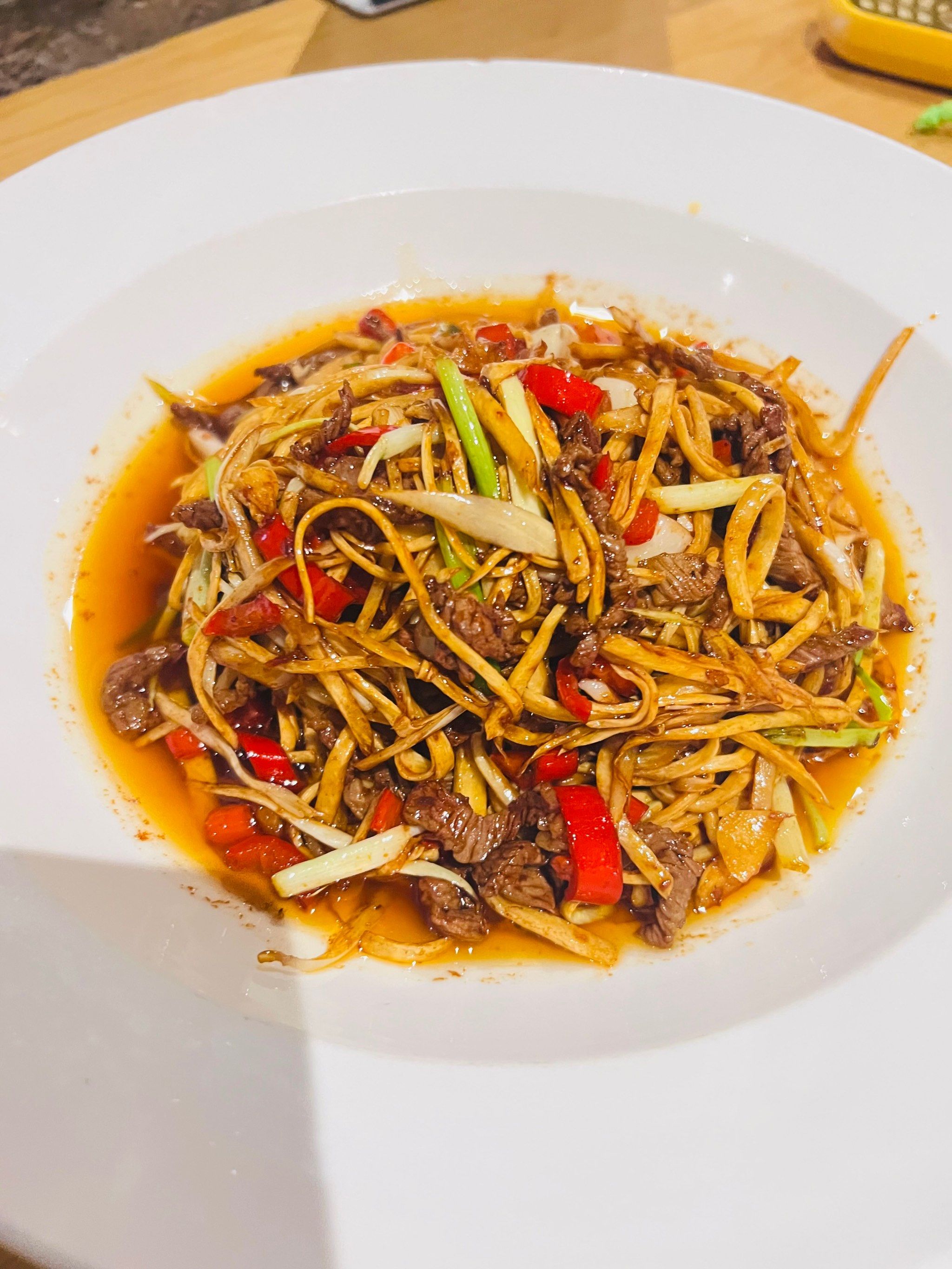 茭白牛肉丝口感爽口 [色]