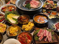 -草家酱蟹炭火烤肉店(珲春南路一店)