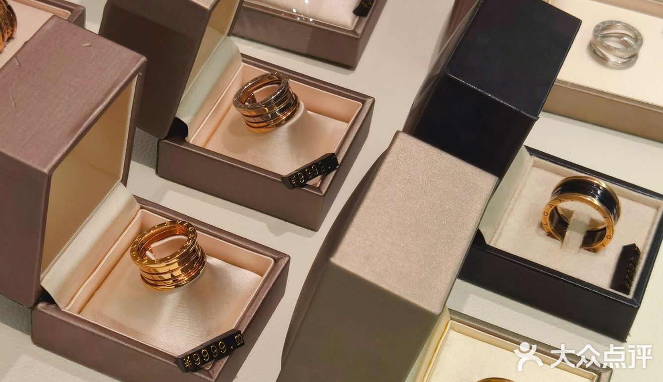 颖奢名品 | 实现你的二手奢侈品中转自由