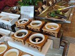 -南湖名都·景湖轩全日制餐厅·海鲜自助·东南亚风味·临湖而食