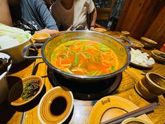 -快活林酸汤鱼鲜品火锅店(甲秀楼店)
