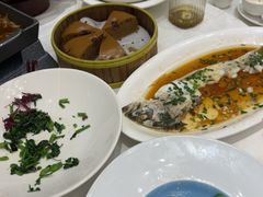 -沪华海鲜大酒楼(南汇店)